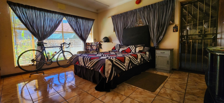 8 Bedroom Property for Sale in Baillie Park North West